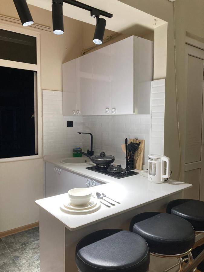 Apartment Kostava 10 Batumi Eksteriør bilde